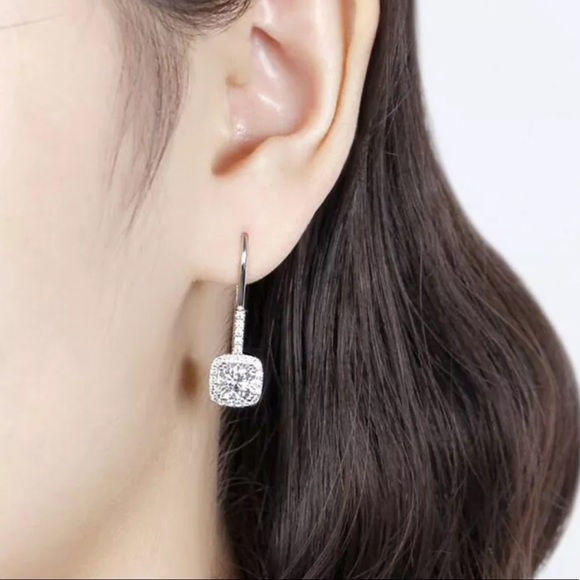 Elegant White Sapphire 925 Sterlingsilver earrings - Picture 4 of 4